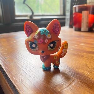 RARE LPS #2341 Sparkly Flower Fox